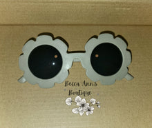 Load image into Gallery viewer, Flower Sunnies for Kids RTS
